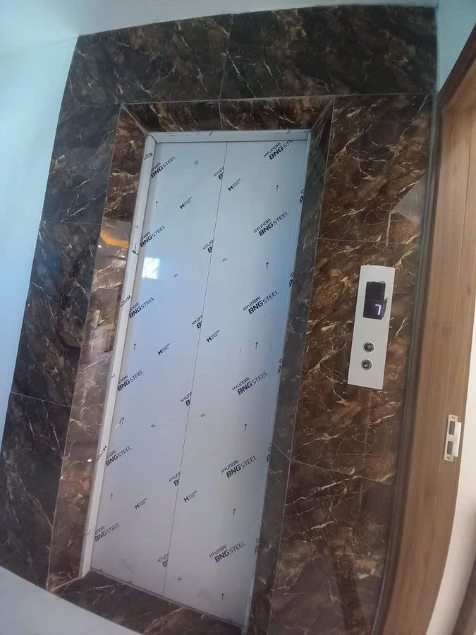 Nhà tôi cho thuê Nhà căn góc, mới, Thái Thịnh; vỉa hè 102m2* 4T- 29 Tr - Ảnh chính